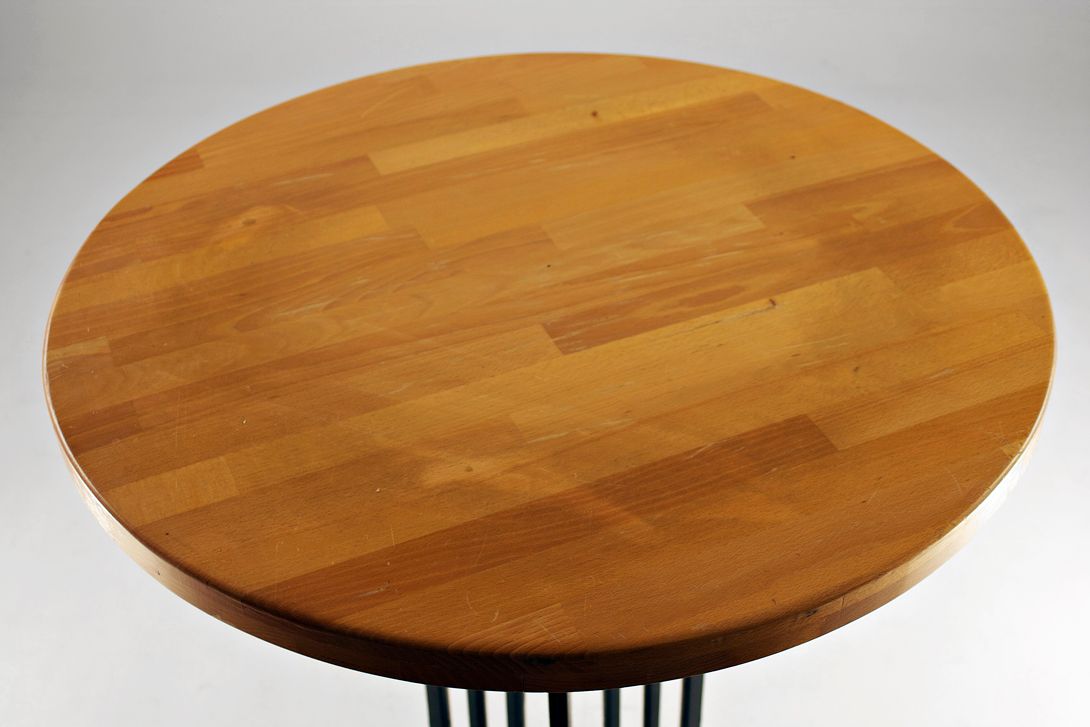 Foto Early Art Nouveau High Table h110x77