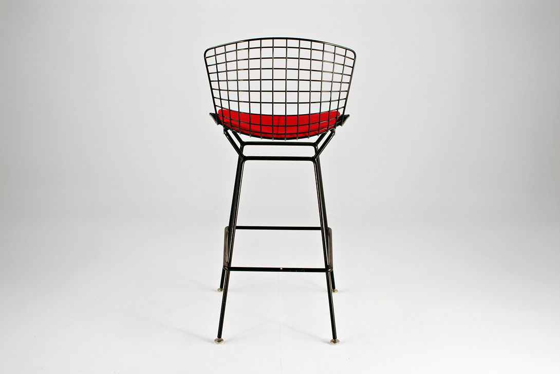 Foto Bertoia Wire High Stool Red Seat Cushion h106