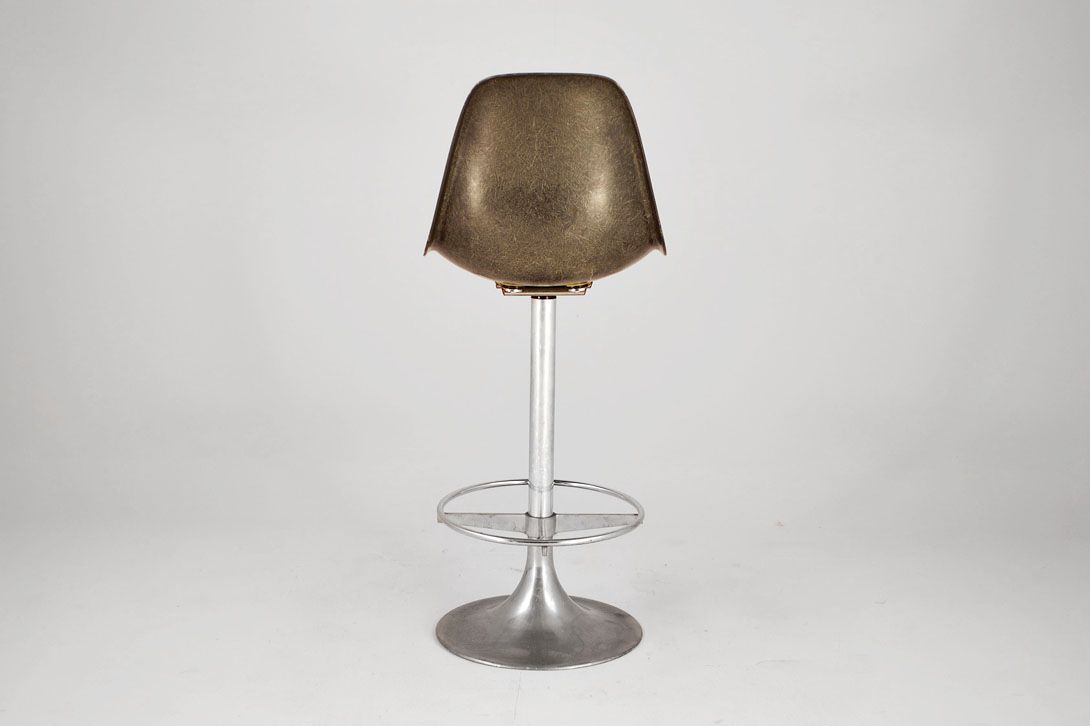 Foto Eames Side Chair High Stool