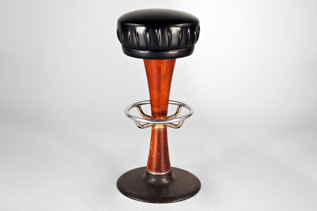 Foto Old School Leather Bar Stool Mahogany