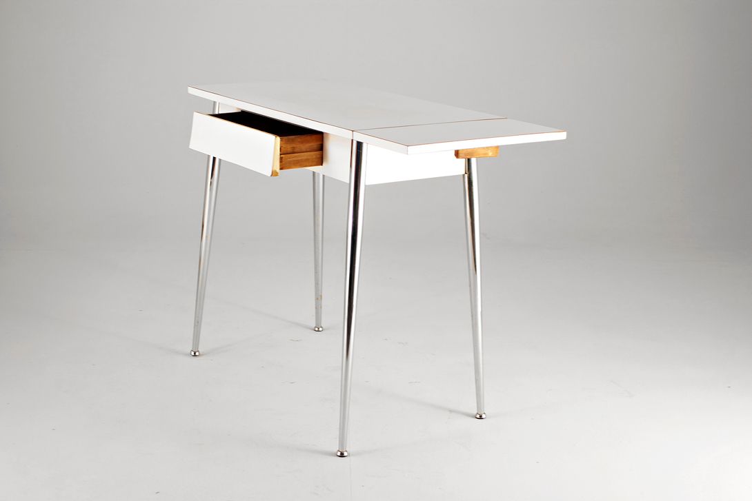 Foto White Extendable Italian Kitchen Table 1951 h80x80x45