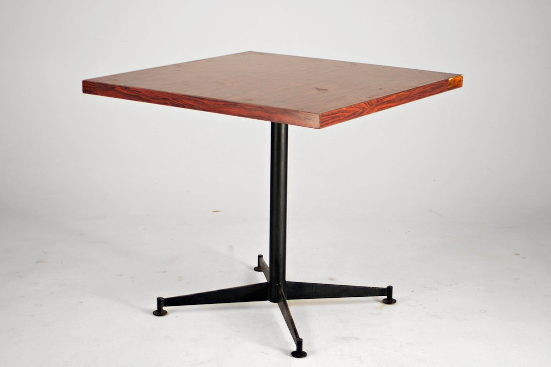 Foto Thonet Restaurant Table 1961 h72x80x65