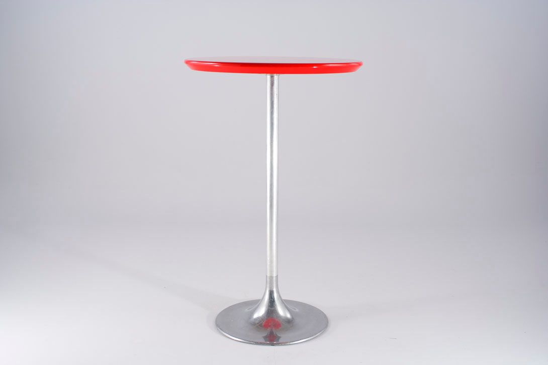 Foto (34713) High Table with Trumpet Base and Red Round Top h110x70