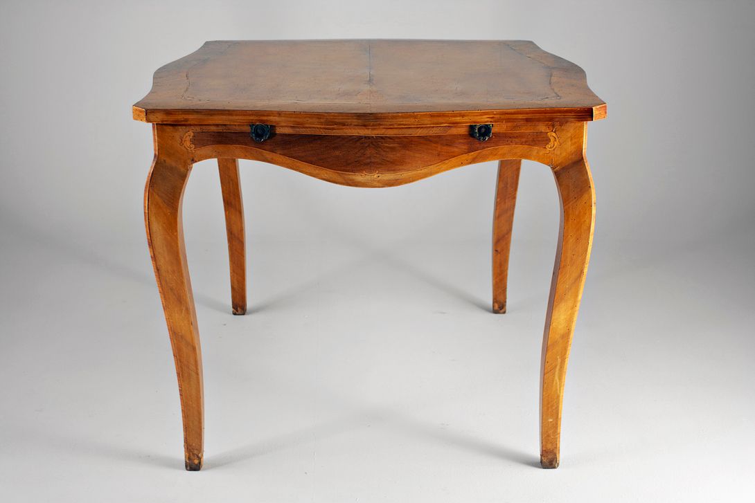 Foto Late Baroque Dining Table with Inlays h80x120x100
