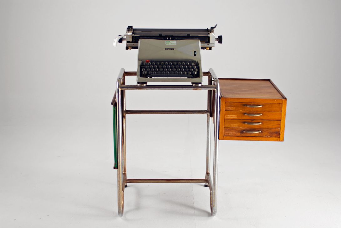 Foto Antique Olivetti Work Station Italy 1955 h86x110x140