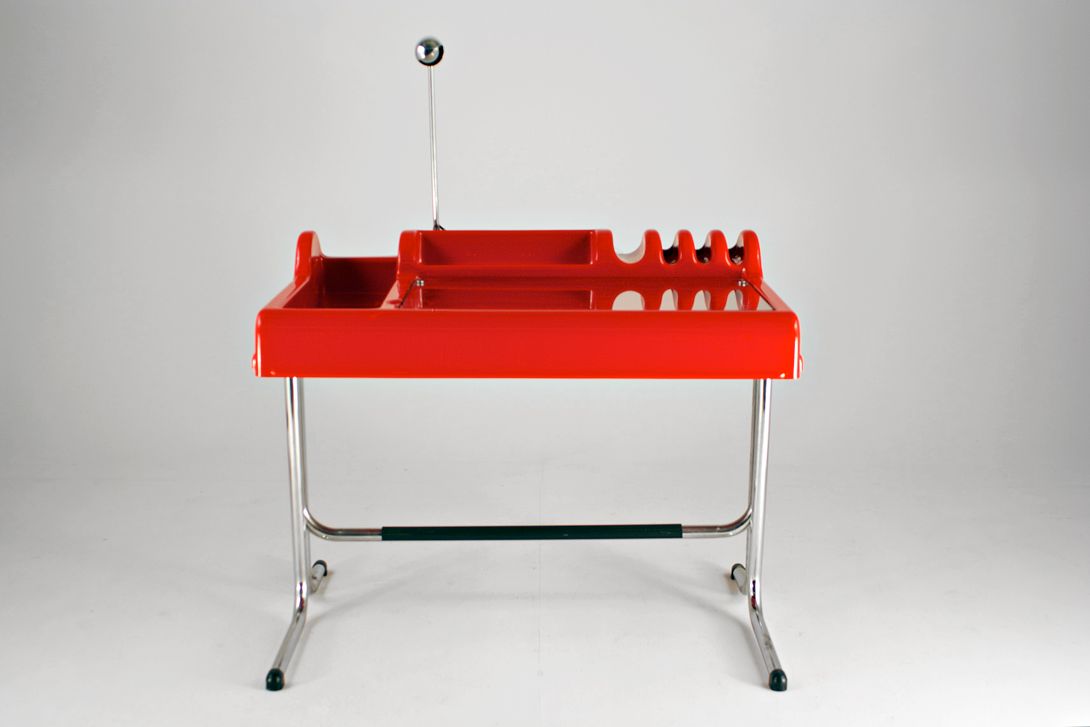 Foto Plastic Desk Orix for Molteni h100x64x83 //