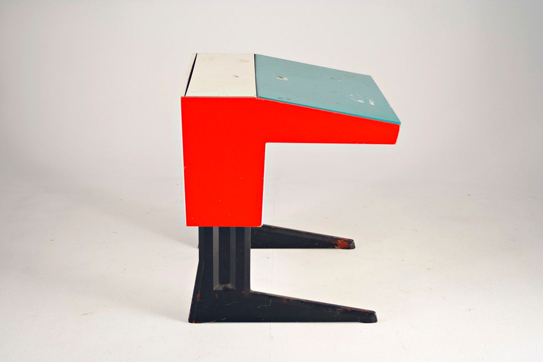 Foto Red and Blue Children&#8217;s Desk h66x70x56