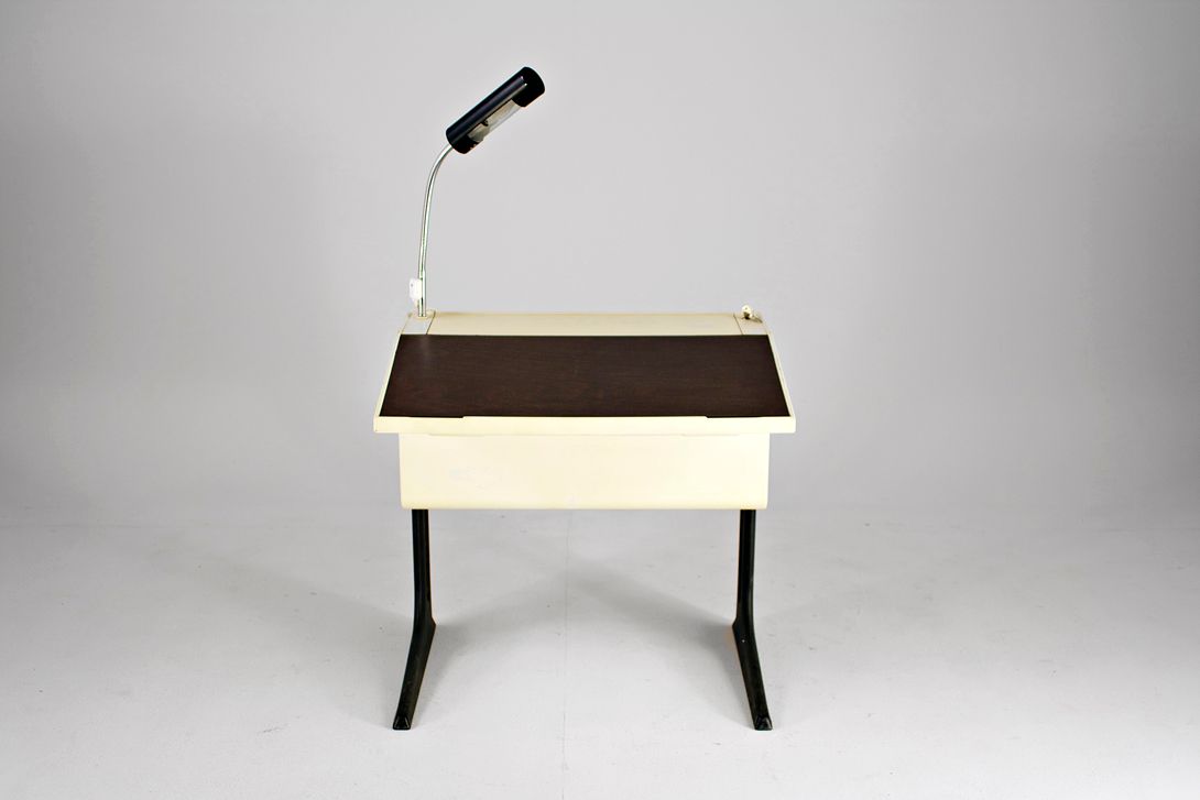 Foto Black and White Children&#8217;s Desk h66x70x56