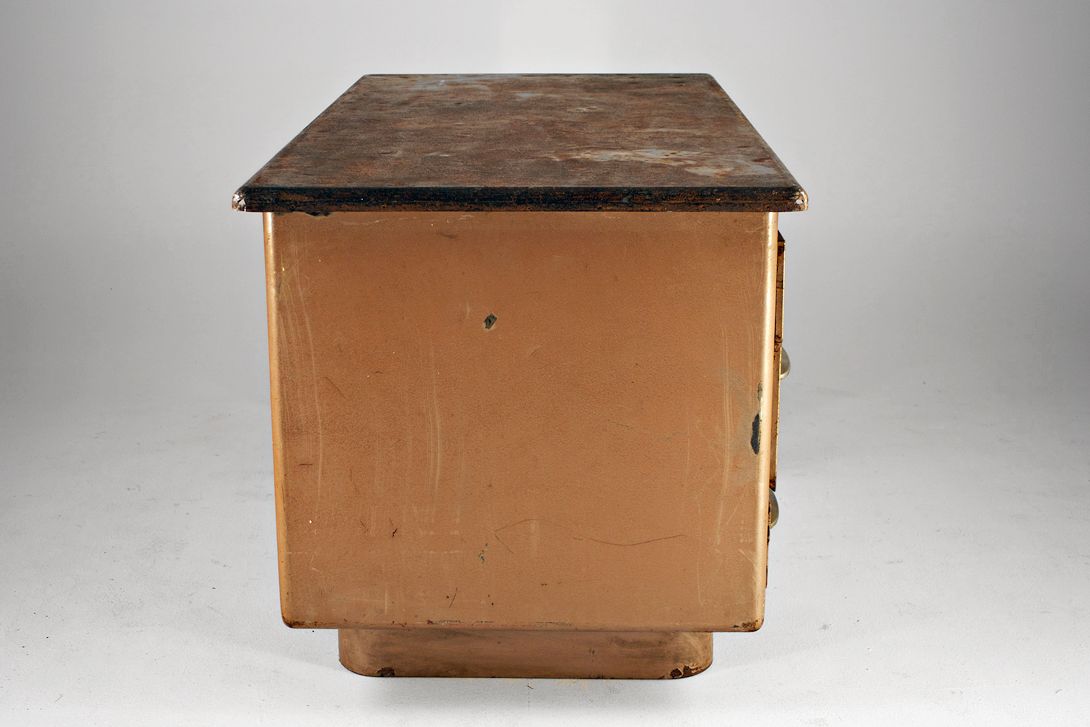Foto Very Old Army Metal Desk 1950 h80x155x78