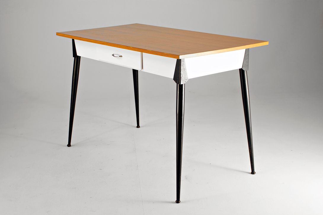 Foto Brown Mid-Century Kitchen Table Italy 1953 h78x120x65