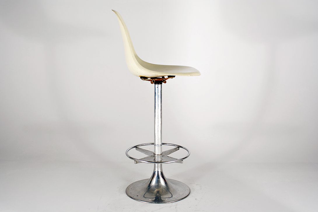 Foto Eames Side Chair Bar Stool