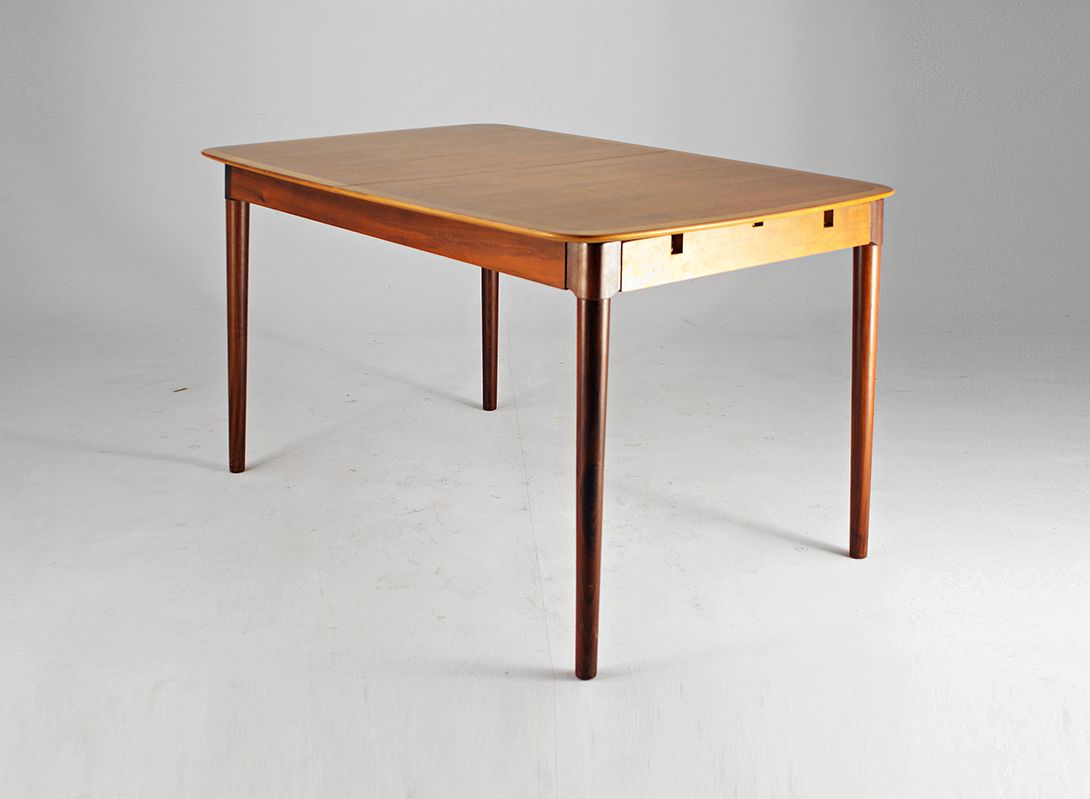 Foto Wooden Dining Table h75x134x90cm