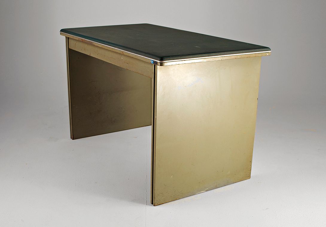 Foto Metal Secretary Desk US Forces 1964 h70x129x78 //