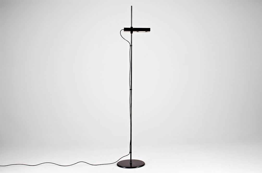 Foto Black Functional Floor Lamp Germany 1985 h190 C1+