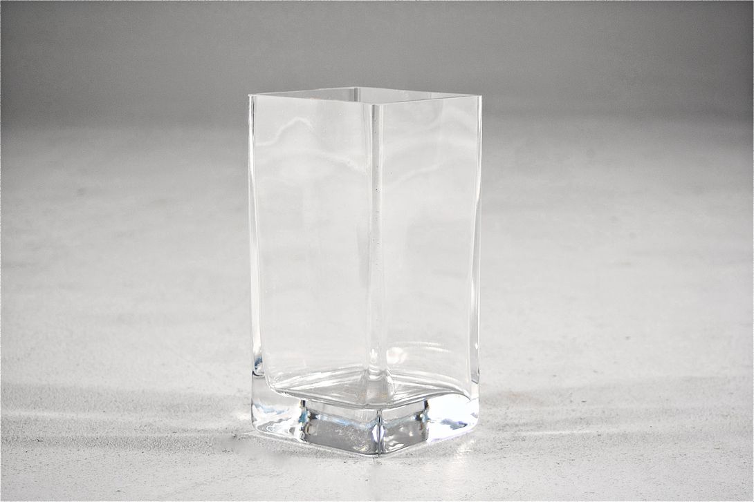 Foto Plain High Glass Table Vase Square Form h20