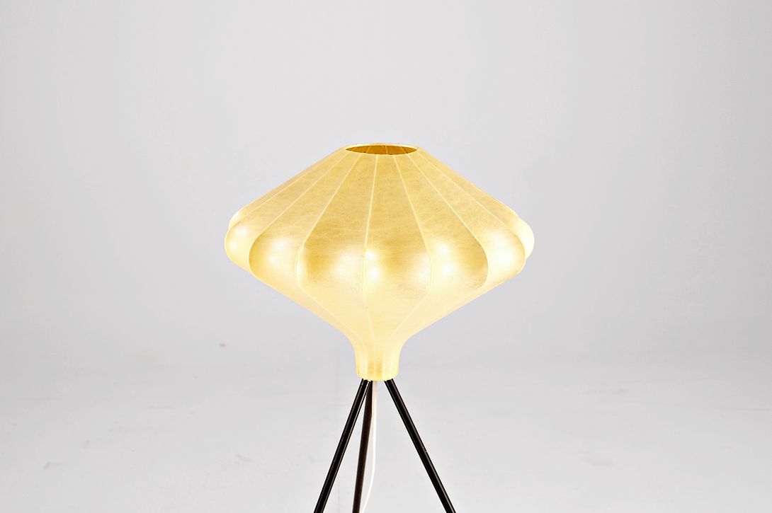 Foto Floor Lamp Cocoon Tripod h92 F2