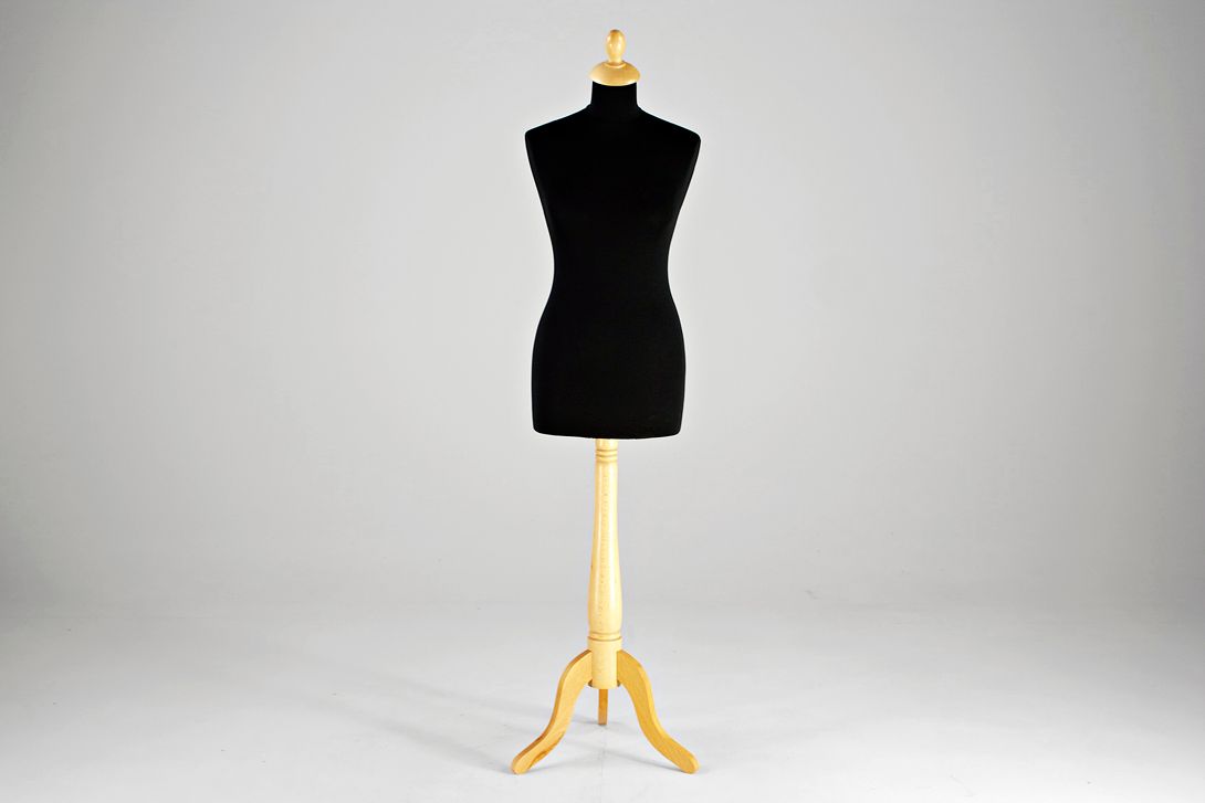 Foto Tailor&#8217;s Womens Dummy on beige Wooden Base 1970
