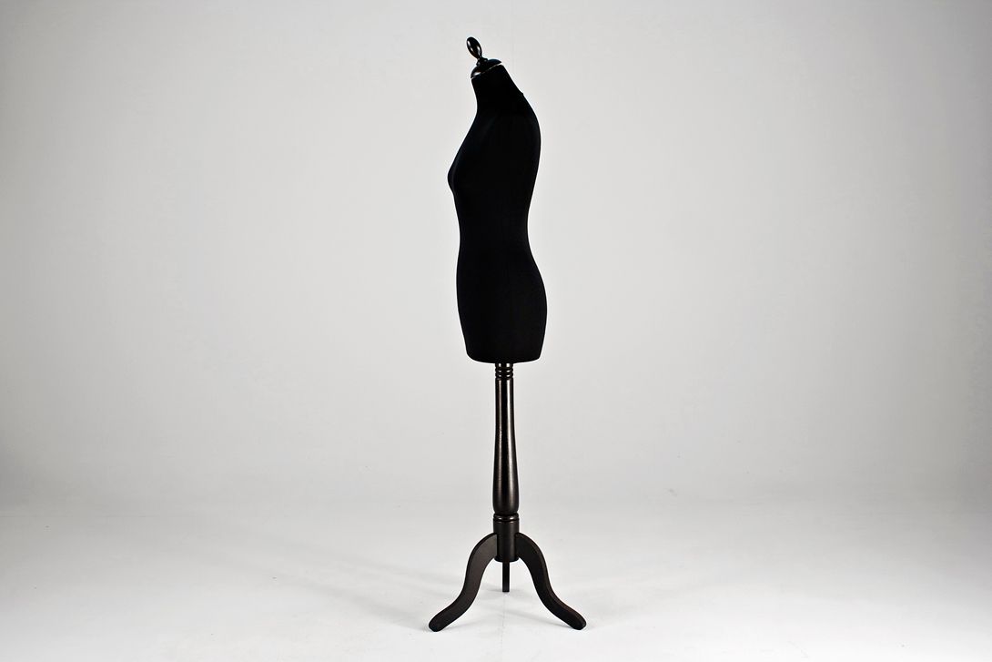 Foto Tailor&#8217;s Dummy Black on Black Wooden Base 1970
