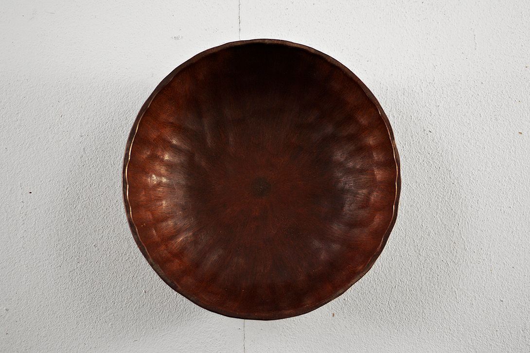 Foto Wooden Bowl, Surface With Carved Depressions, 1968 h8x25