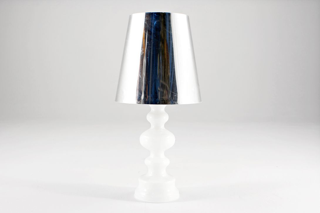Foto White Table Lamp with Silver Shade h70