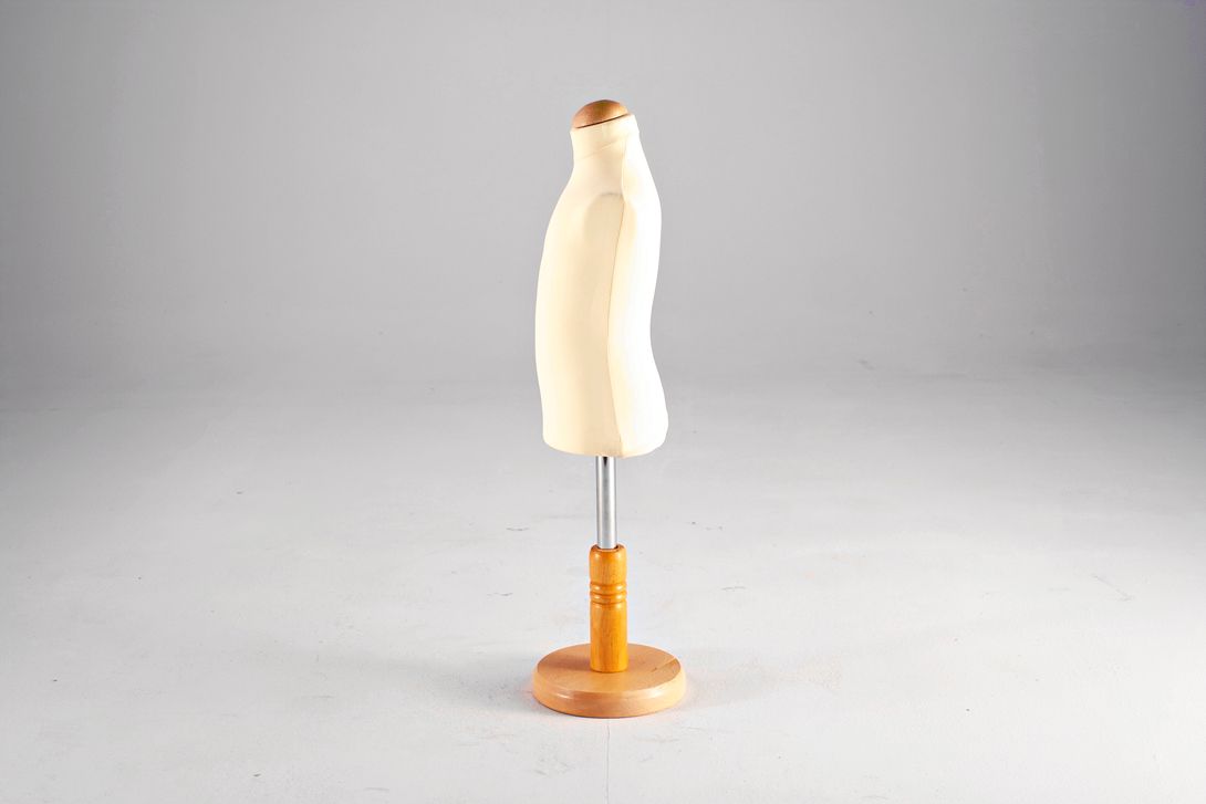 Foto Tailor&#8217;s Dummy Child 2