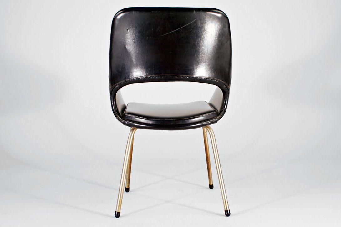 Foto Wonderful Sassy French Armchair with Shiny Black Synthetic Fabric Upholstery, 1960