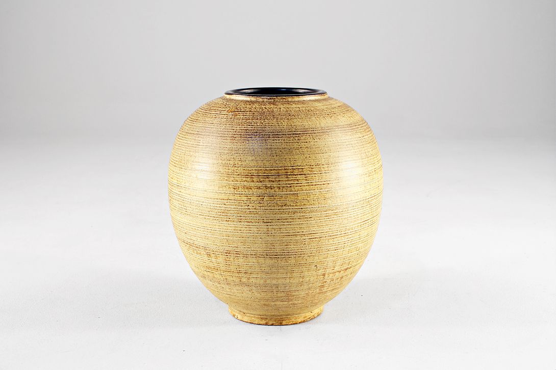 Foto Bulbous Sandy Ribbed Floor Vase h41 A6