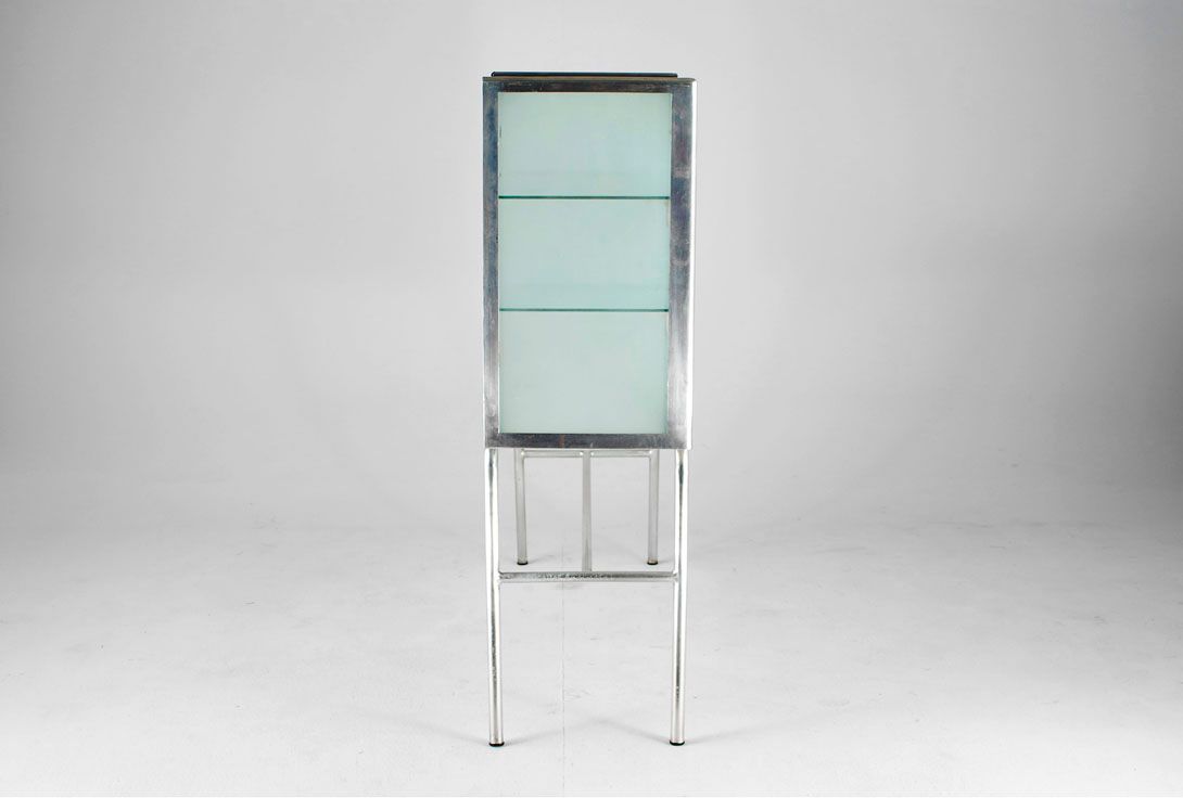 Foto Glass Cabinet Chrome Italy 1960