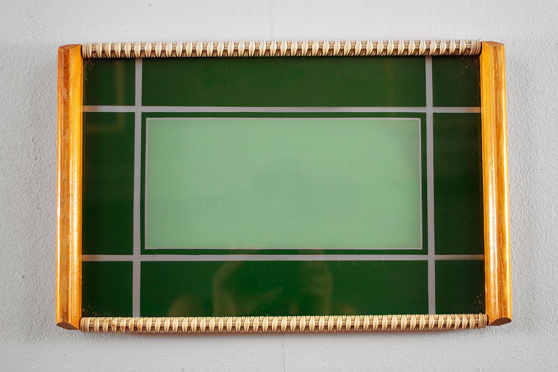 Foto Mid-Century Tray, Golden Rim, 1962