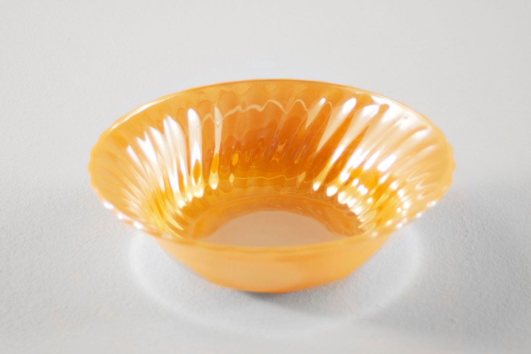 Foto Orange Golden Glass Bowl, Nacre Finish, 1972