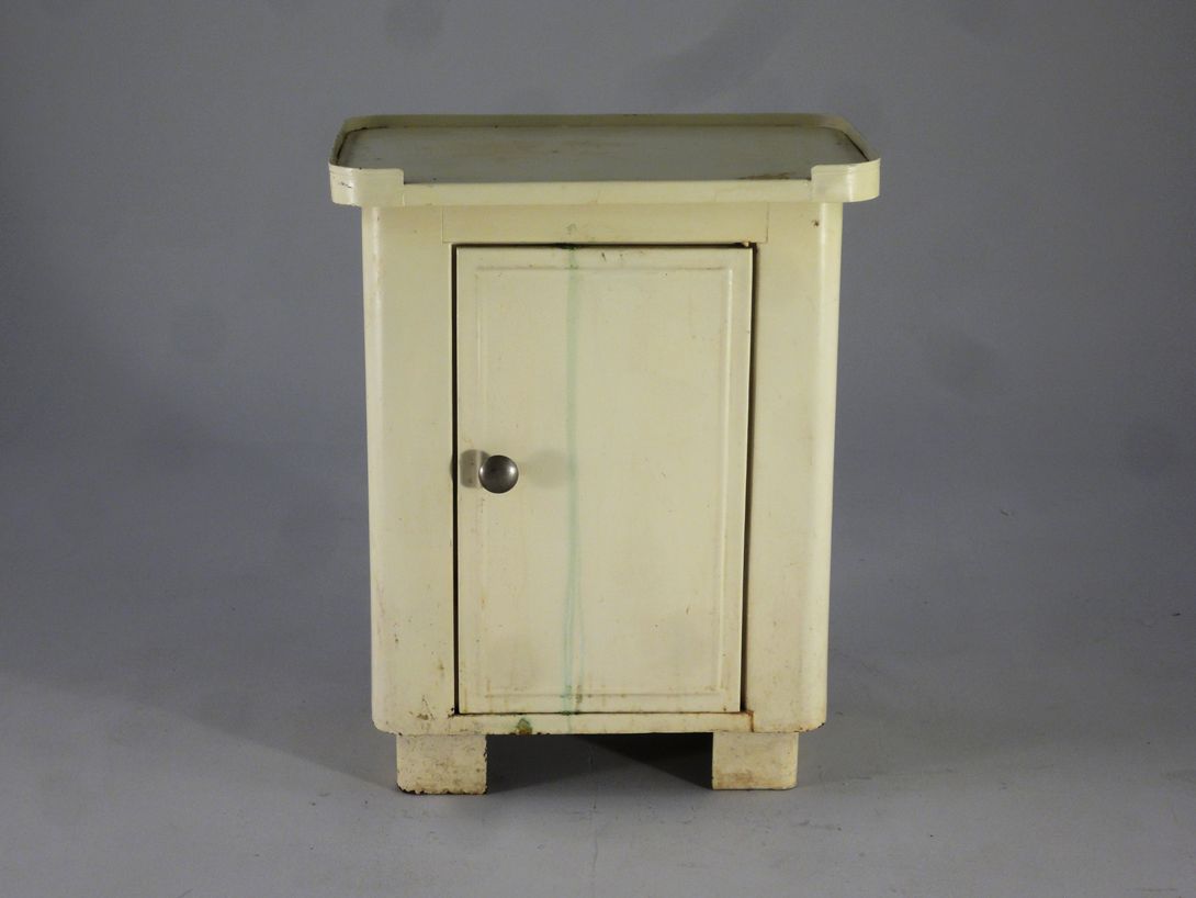 Foto Metal Cupboard Hospital Bedside Table Budapest 1925 h70x55x35