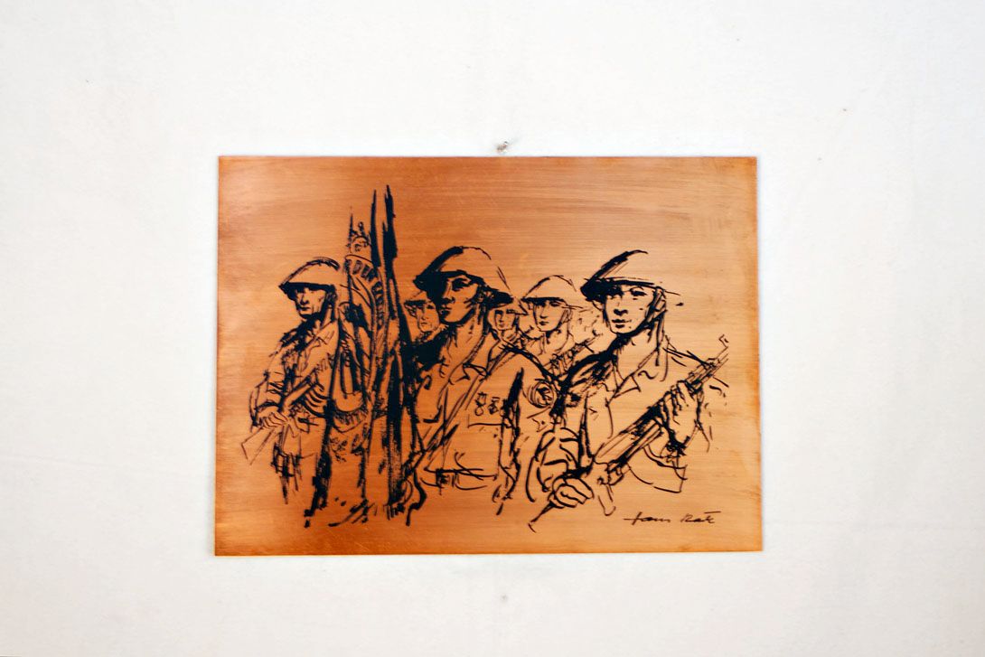 Foto Print on Copper GDR Soldiers Fahnenappel h30x41cm 19B9