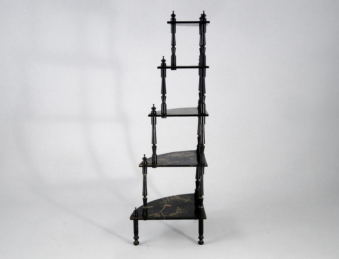 Foto Wooden Corner Shelf h147x70x50 Berlin 1900