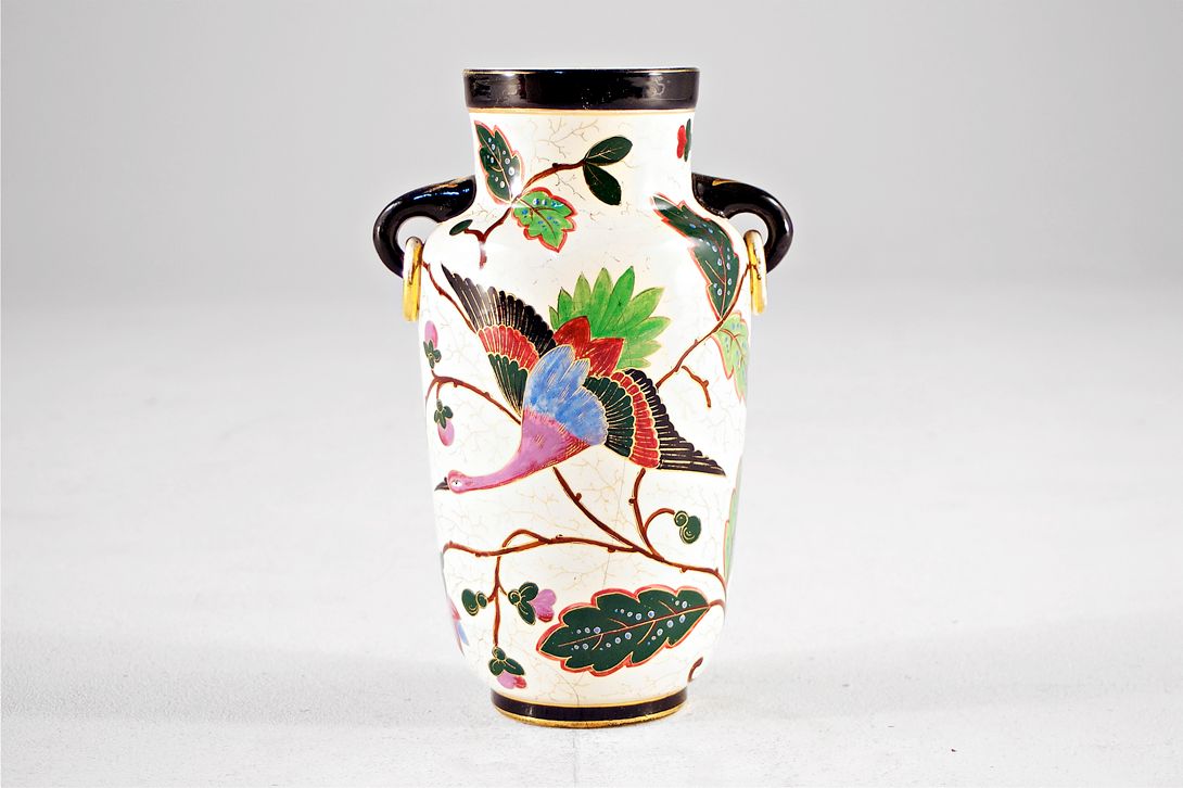 Foto Porcelain Vase, Multicoloured Flowers, Handles &#038; Golden Rings