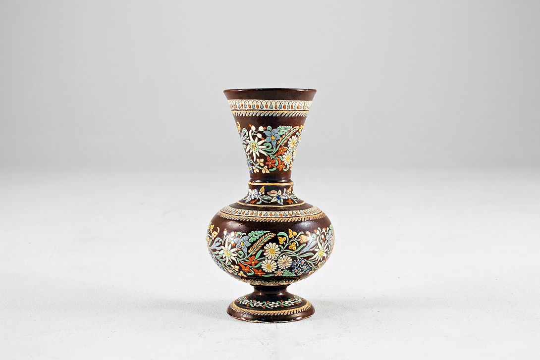 Foto Brown Ceramic Jug Vase, Flower Pattern D4
