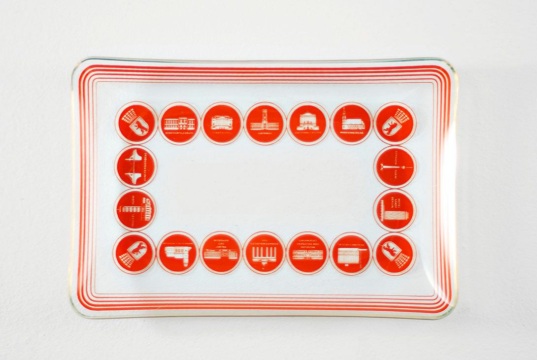 Foto 1974 Glass Tray / Cake Plate, Decorated With Orange-Red Frame and Berlin&#8217;s Tourist Attractions