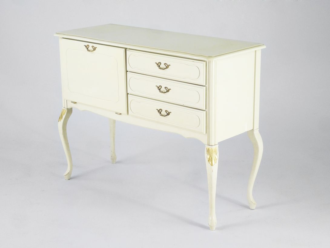 Foto Baroque Historicism Sideboard 1965 w92