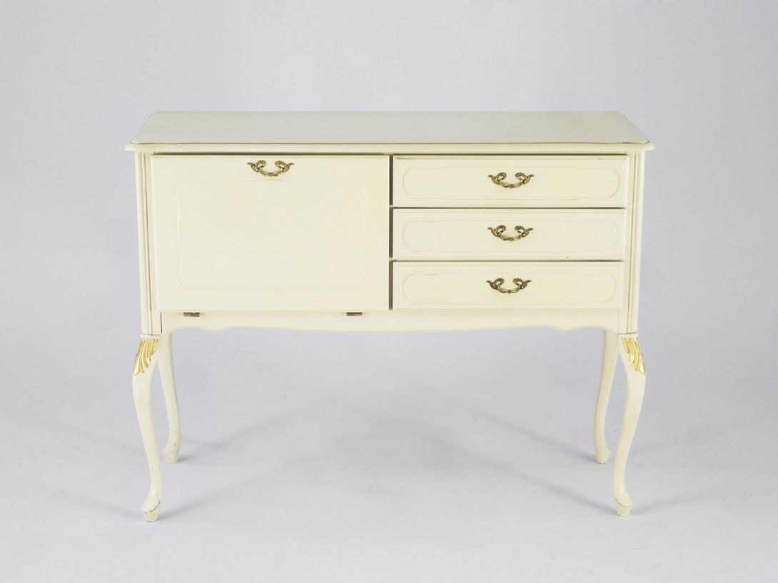 Foto Baroque Historicism Sideboard 1965 w92