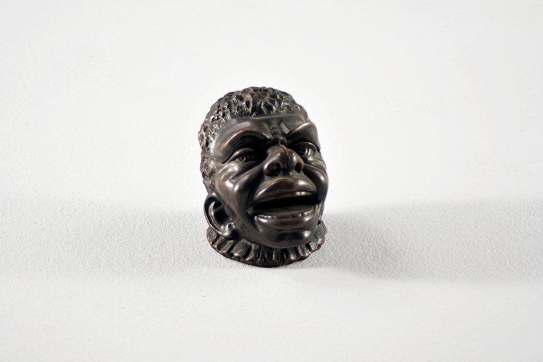 Foto Lockable Expressive Tobacco Head