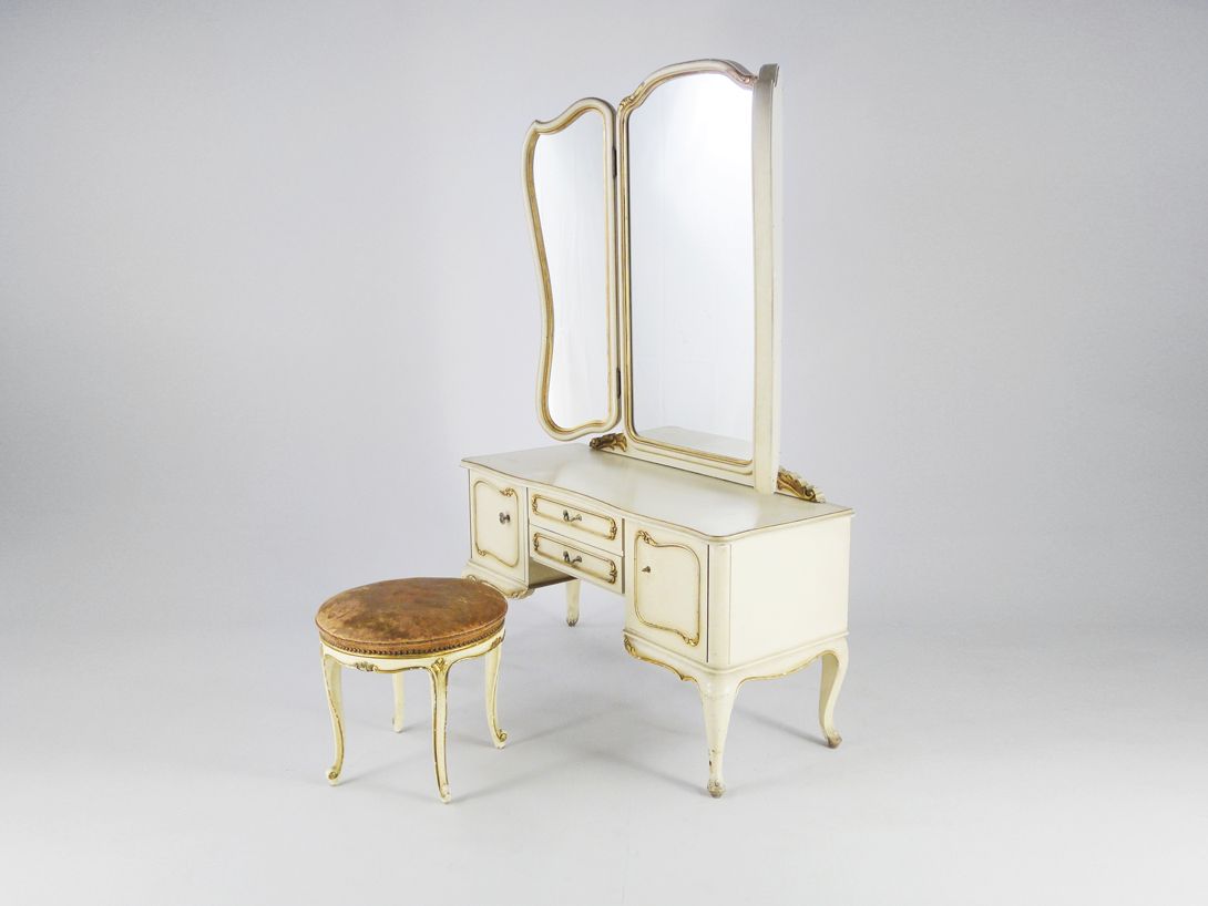Foto Baroque Historicism Dressing Table 1956 h175x118x46