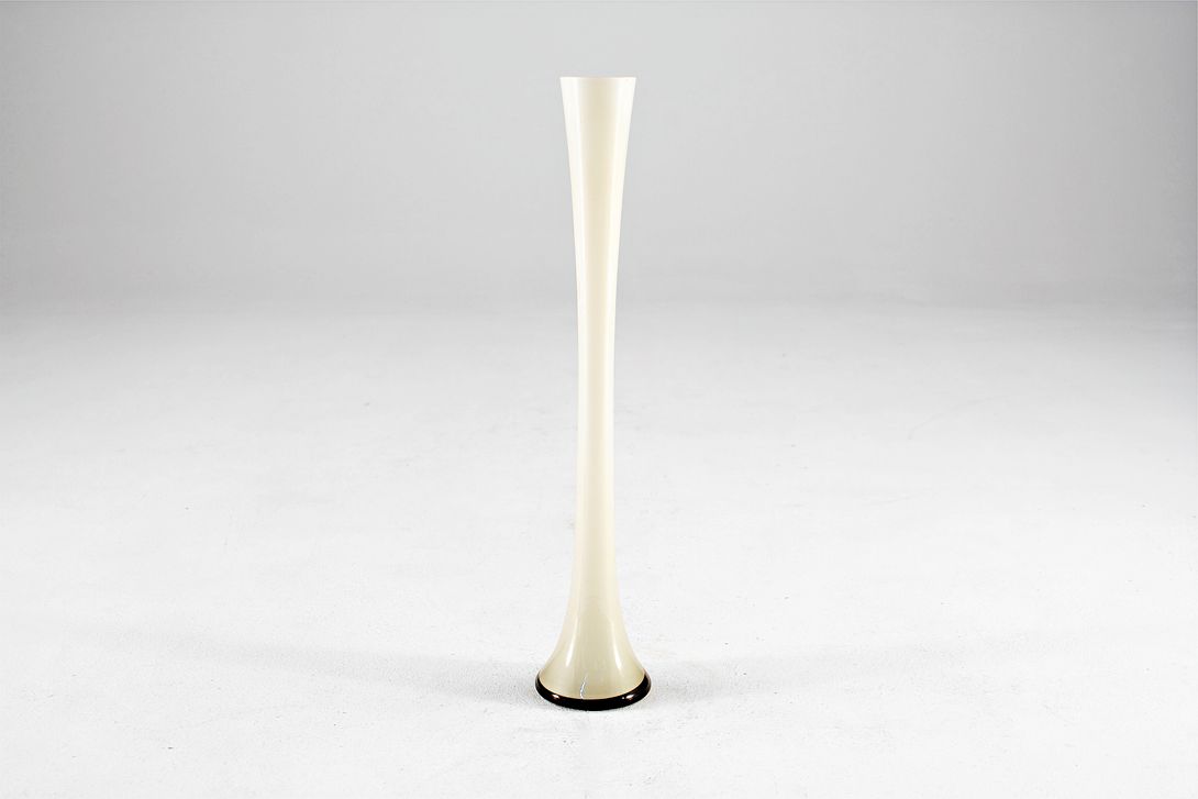 Foto White Concave Glass Floor Vase h51