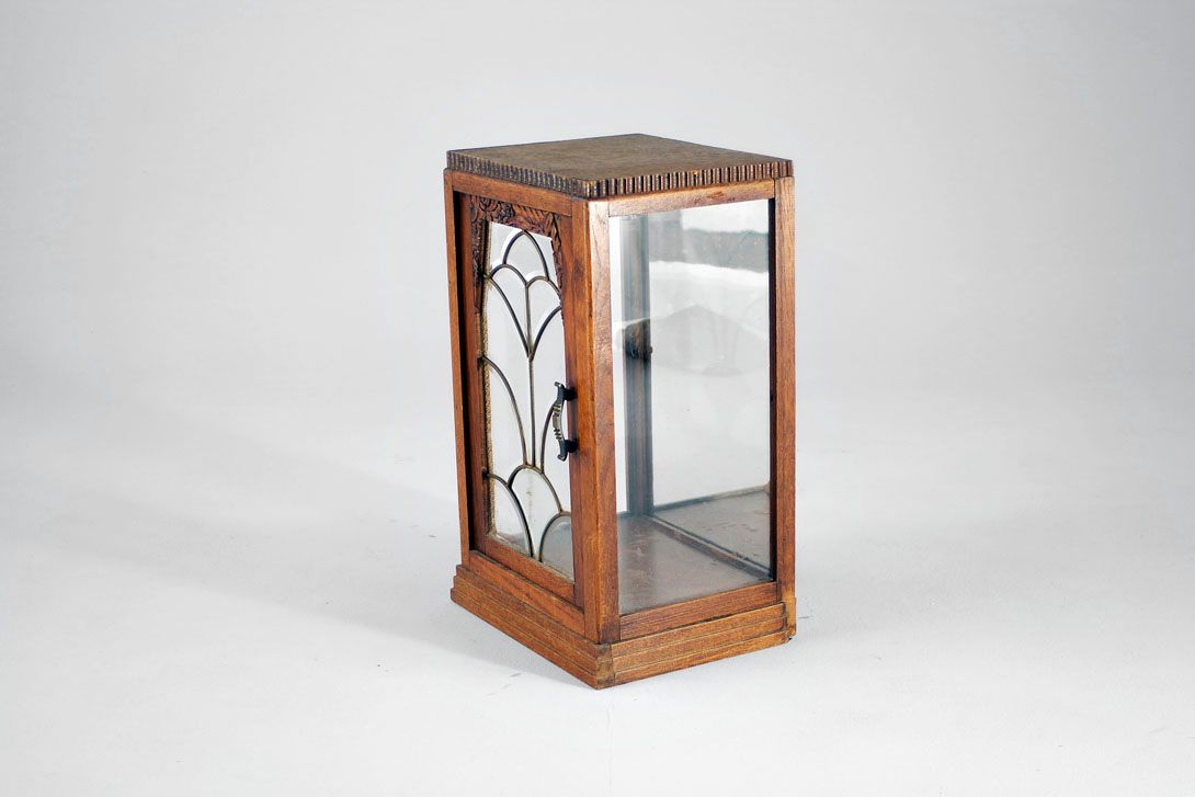 Foto Wooden Cabinet