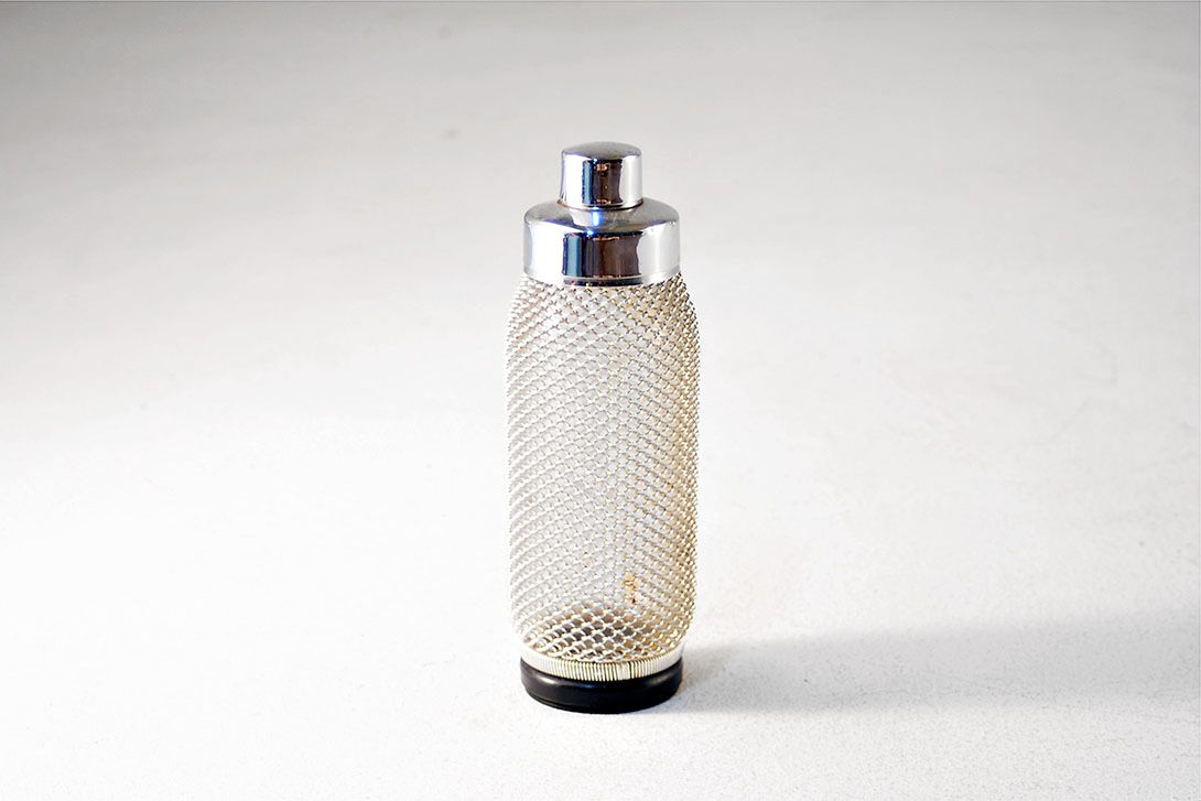Foto Cocktail Shaker Glass with Silver Net 1957 h25x8