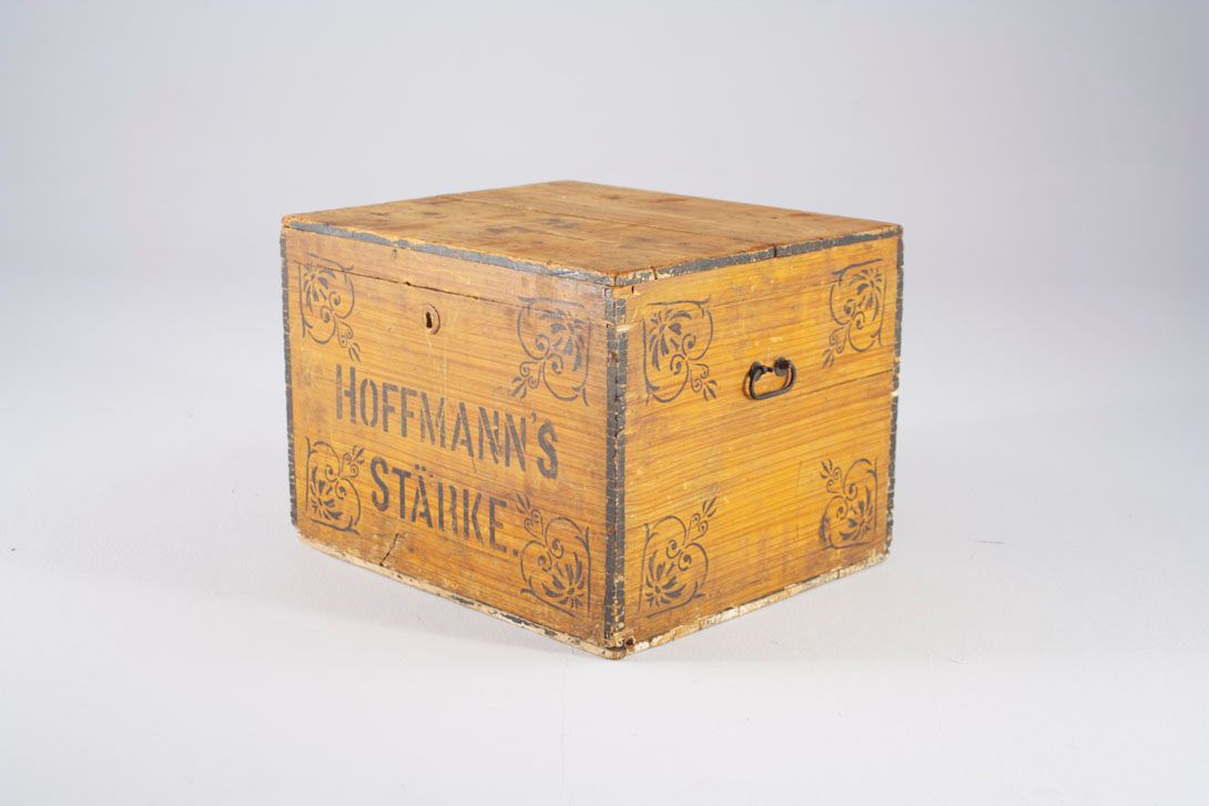 Foto Wooden Case Hoffmann&#8217;s Stärke h44x50x36