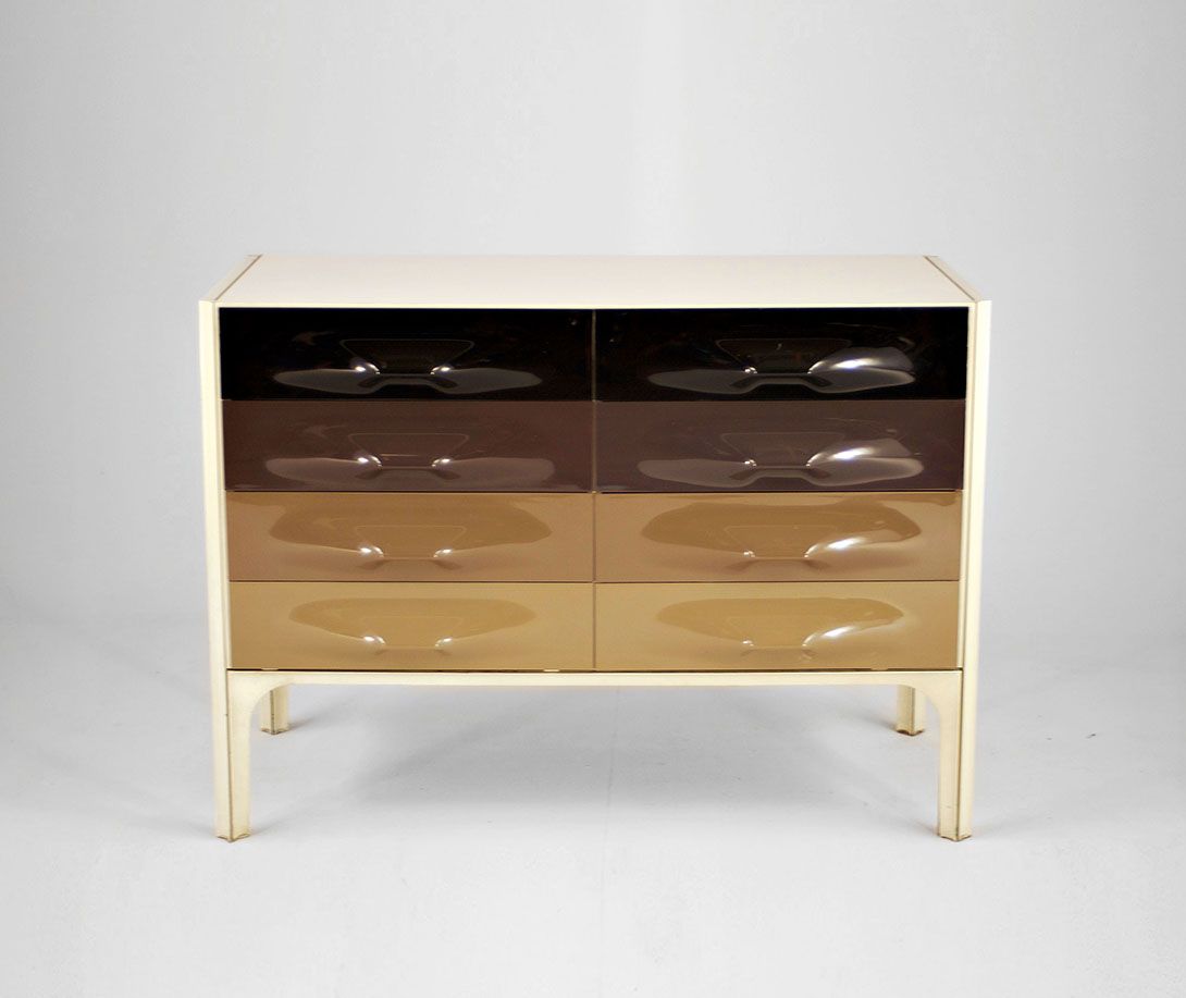 Foto Raymond Loewy Plastic Sideboard Color Gradient 1962 w105
