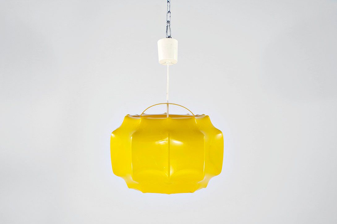 Foto Mustard Yellow Plastic Pending Lamp 1970 ø38