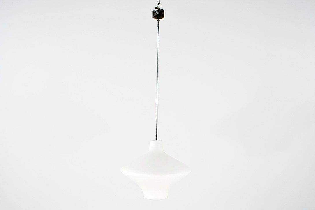 Foto White Pendant Light Alabaster Glass Prague 1955 ø50