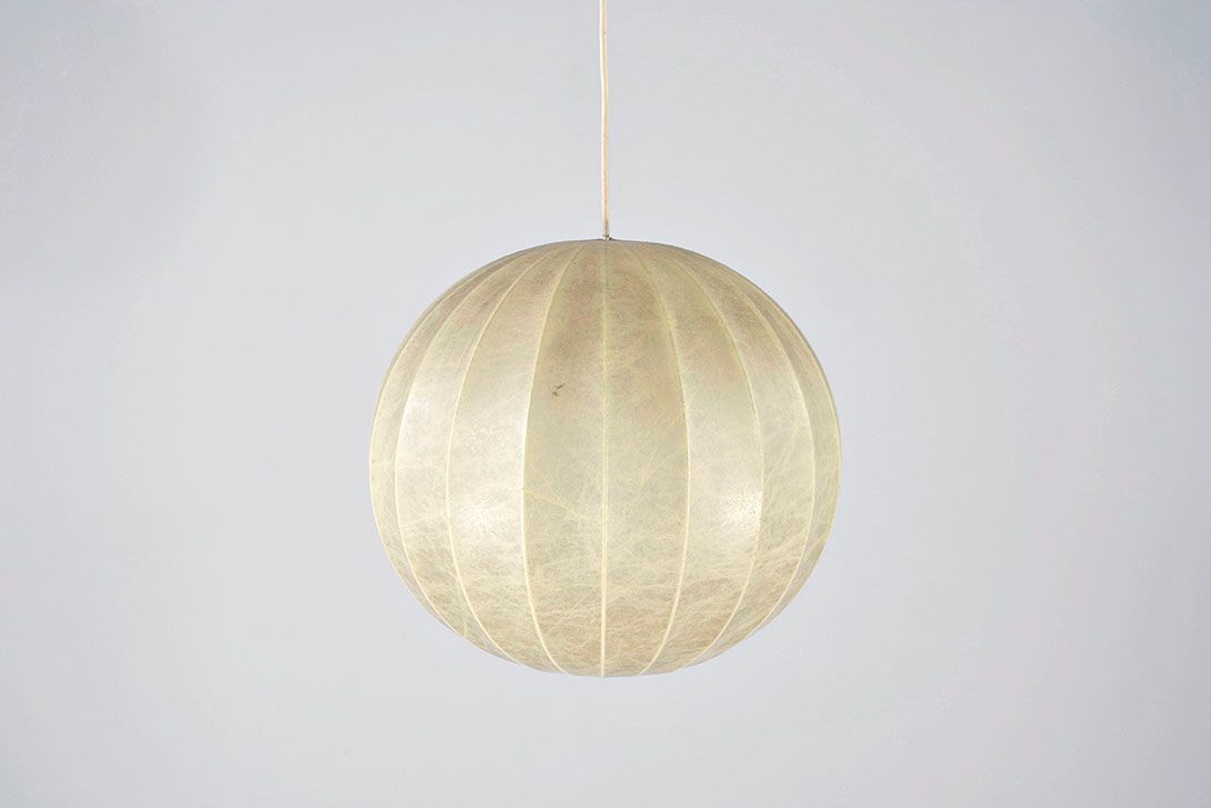 Foto Round Cocoon Pendant Lamp Germany 1950 ø34