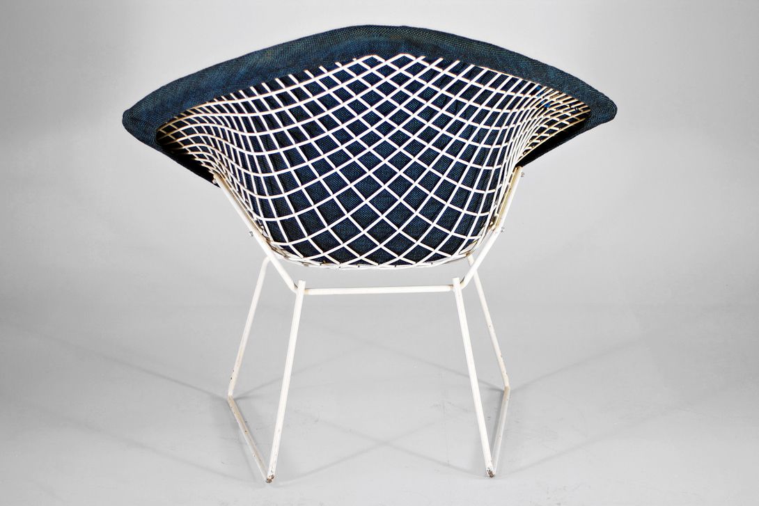 Foto Little Diamond Chair Harry Bertoia with Blue Upholstery