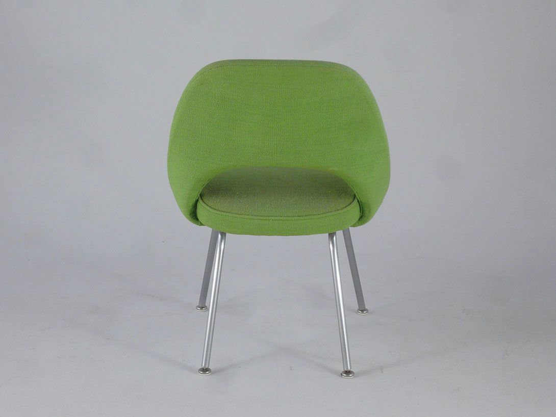 Foto Meadow Green Saarinen Executive Armless Chair